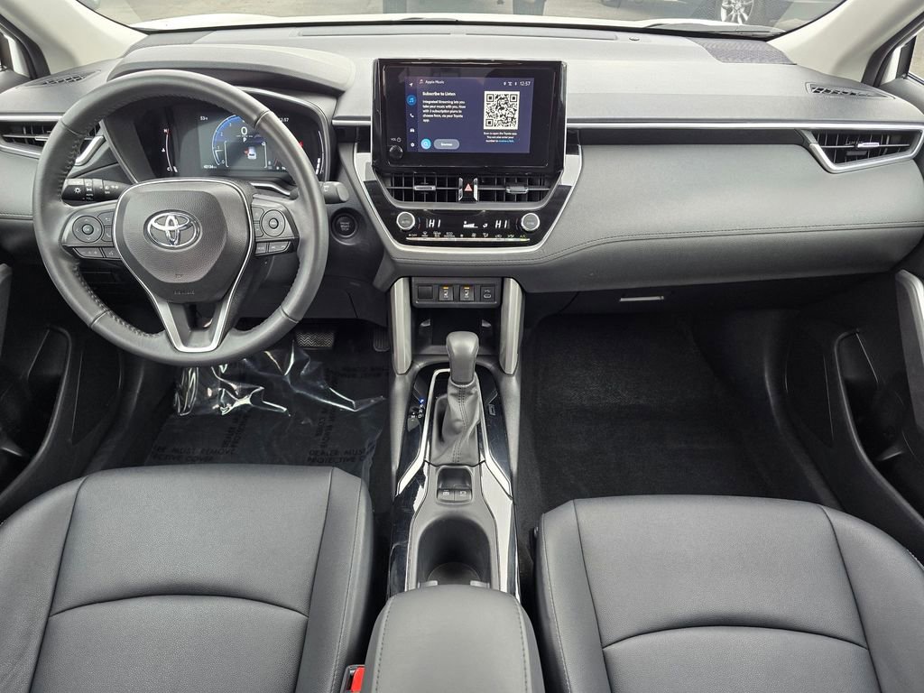 Used 2024 Toyota Corolla Cross XLE w/ Convenience Package image 20