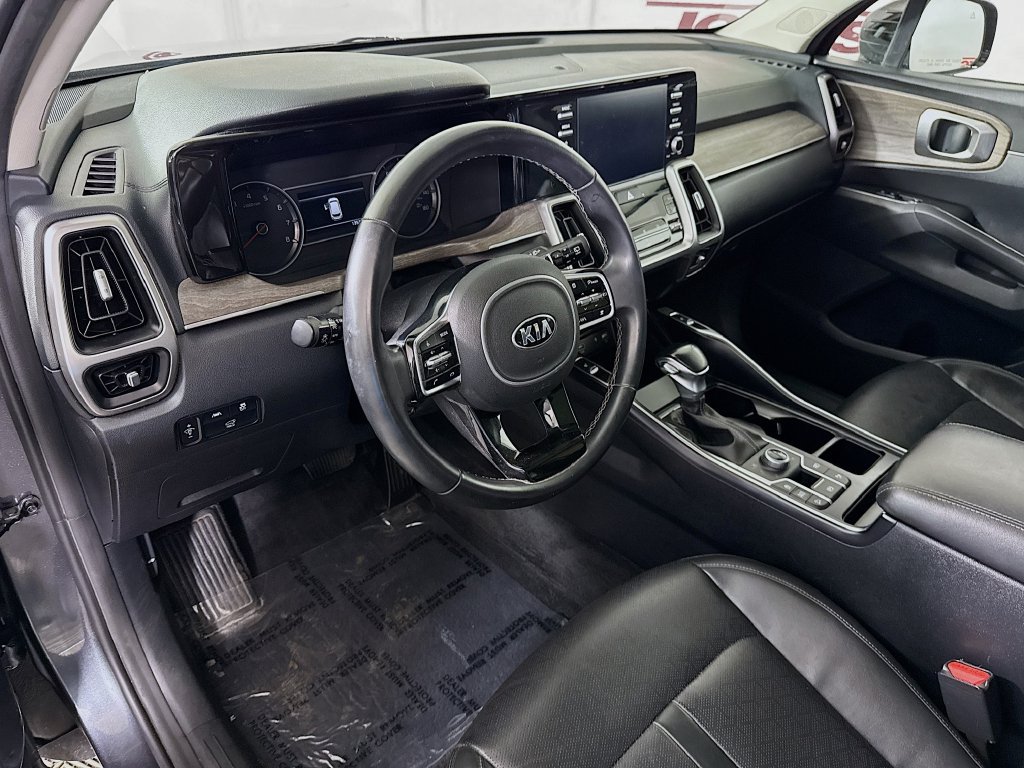 Used 2021 Kia Sorento EX w/ Panoramic Sunroof Package AWD/4WD image 18