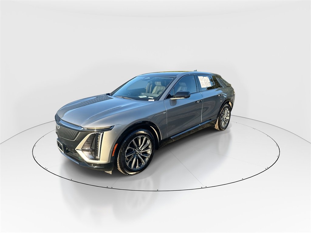 Used 2024 Cadillac Lyriq Sport image 4