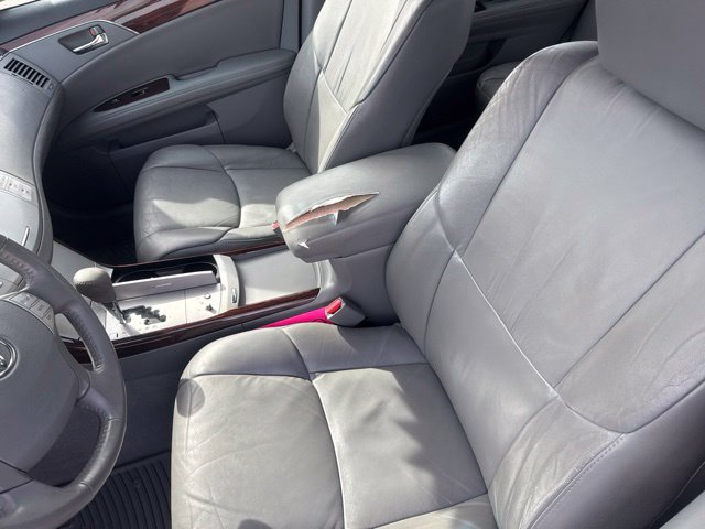 Used 2010 Toyota Avalon XLS FWD image 23