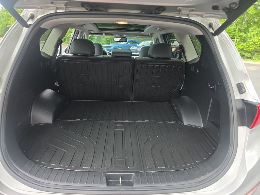 Used 2020 Hyundai Santa Fe SEL w/ Convenience + Premium Package AWD/4WD image 29