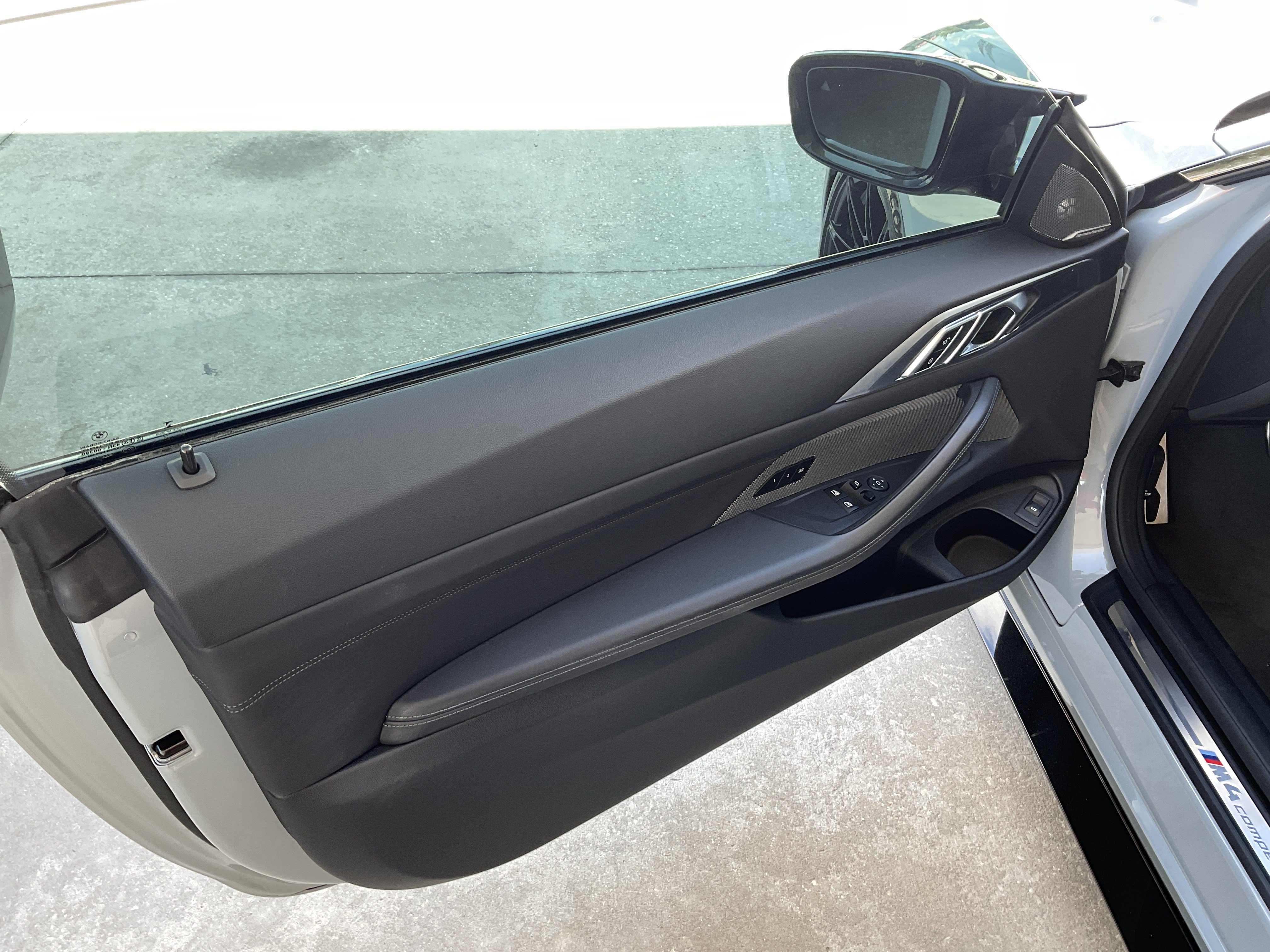 Used 2022 BMW M4 Competition w/ Executive Package RWD image 8