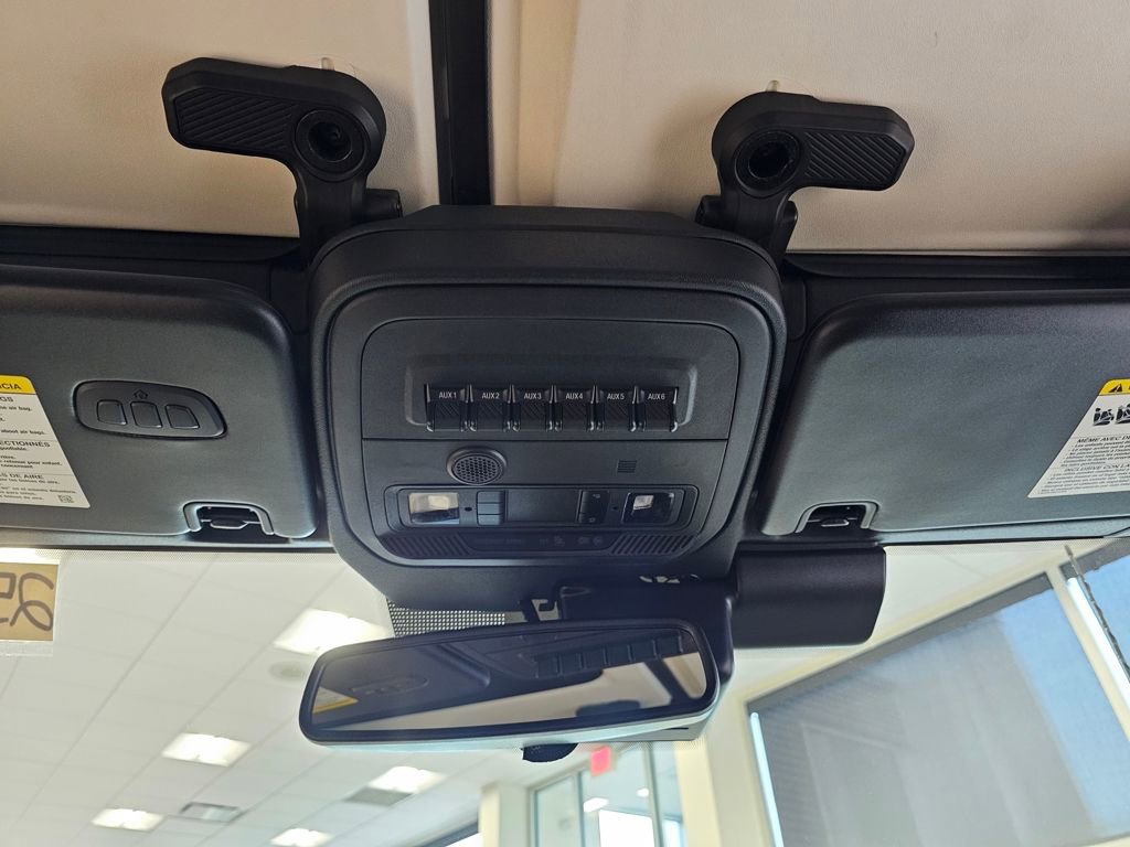 New 2025 Ford Bronco Badlands image 25