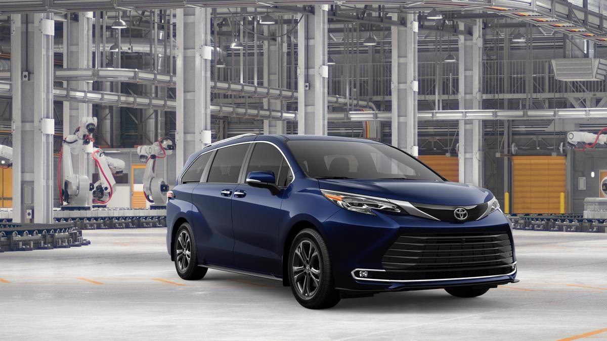 New 2026 Toyota Sienna Platinum AWD/4WD image 15