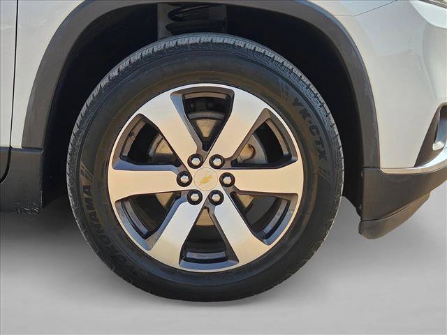 Used 2020 Chevrolet Traverse LT w/ LT Premium Package AWD/4WD image 24