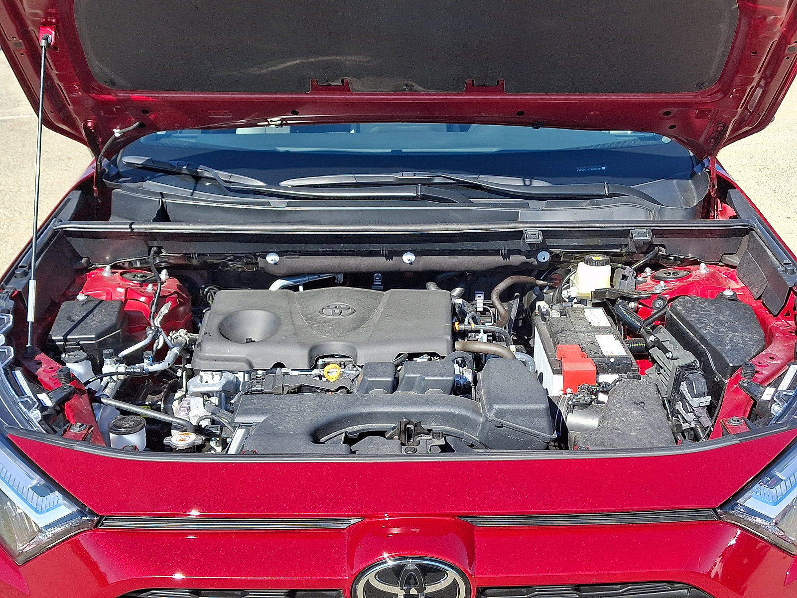 Certified 2025 Toyota RAV4 XLE w/ Convenience Package image 27