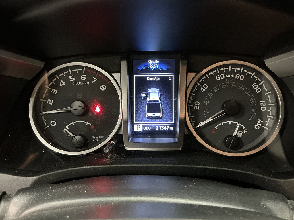 Used 2022 Toyota Tacoma SR5 w/ Black Out Package (TMS) AWD/4WD image 14