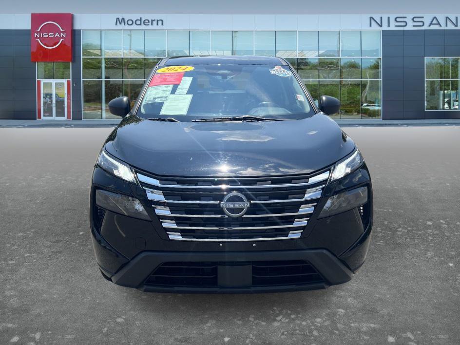 Certified 2024 Nissan Rogue S AWD/4WD image 2