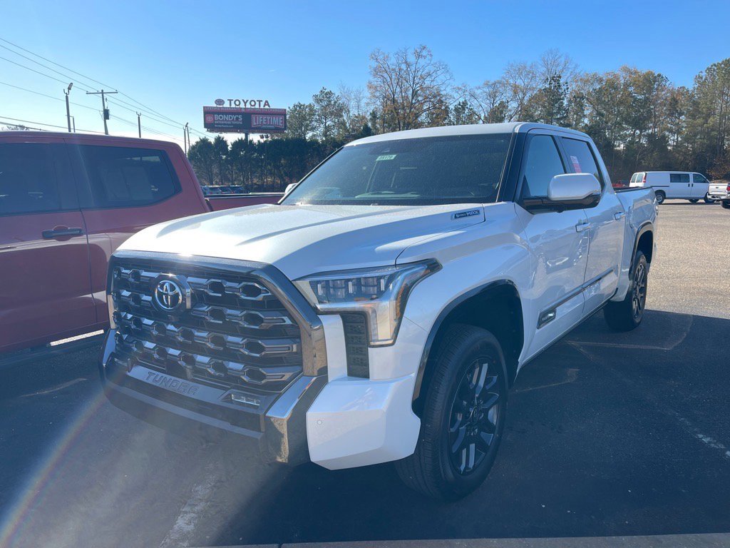 New 2025 Toyota Tundra Platinum image 3