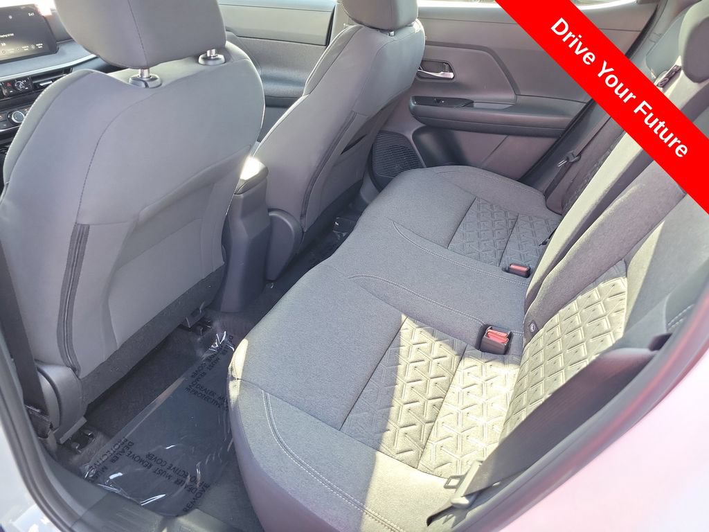 Used 2025 Nissan Kicks SV FWD image 19