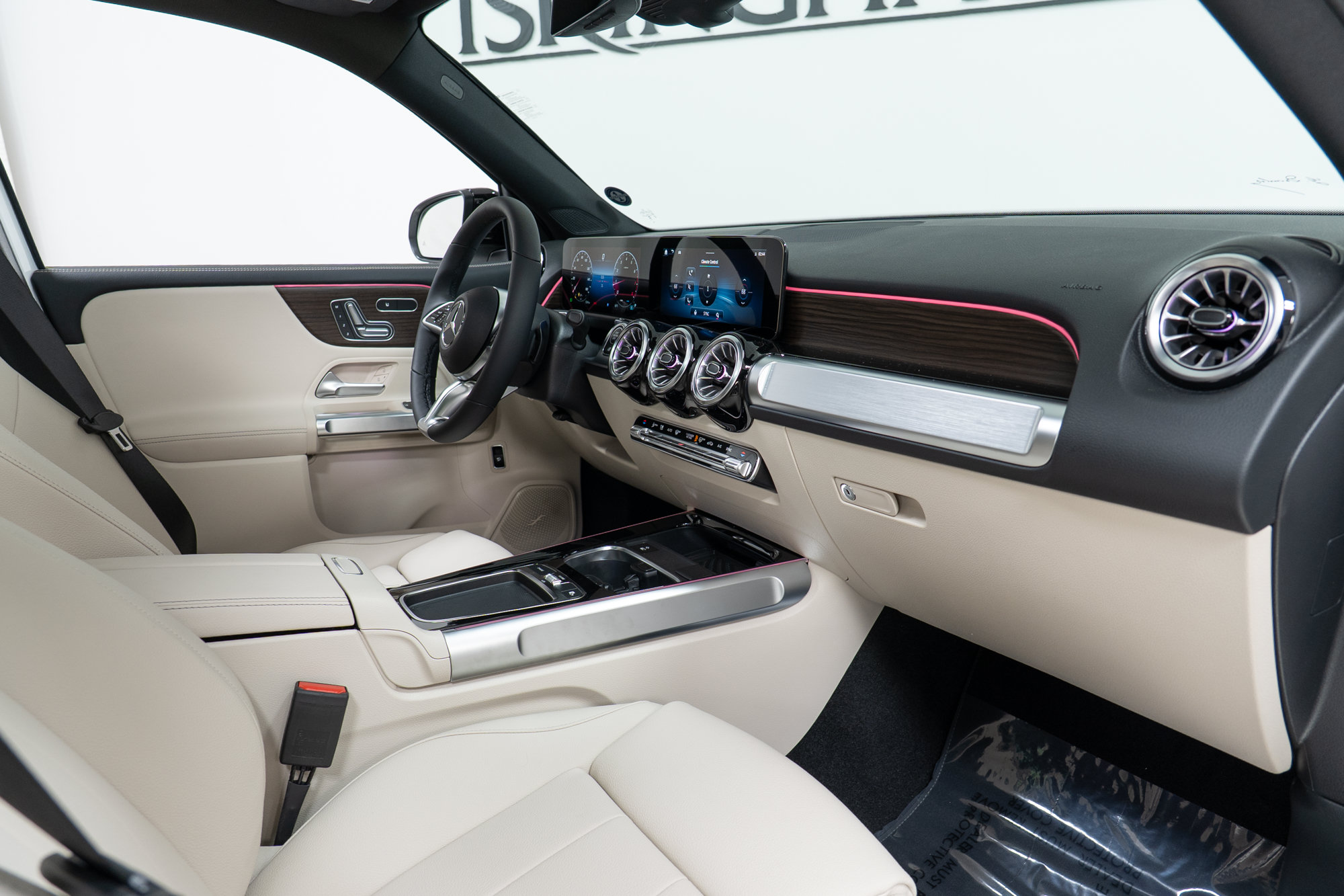 New 2026 Mercedes-Benz GLB 250 4MATIC image 21