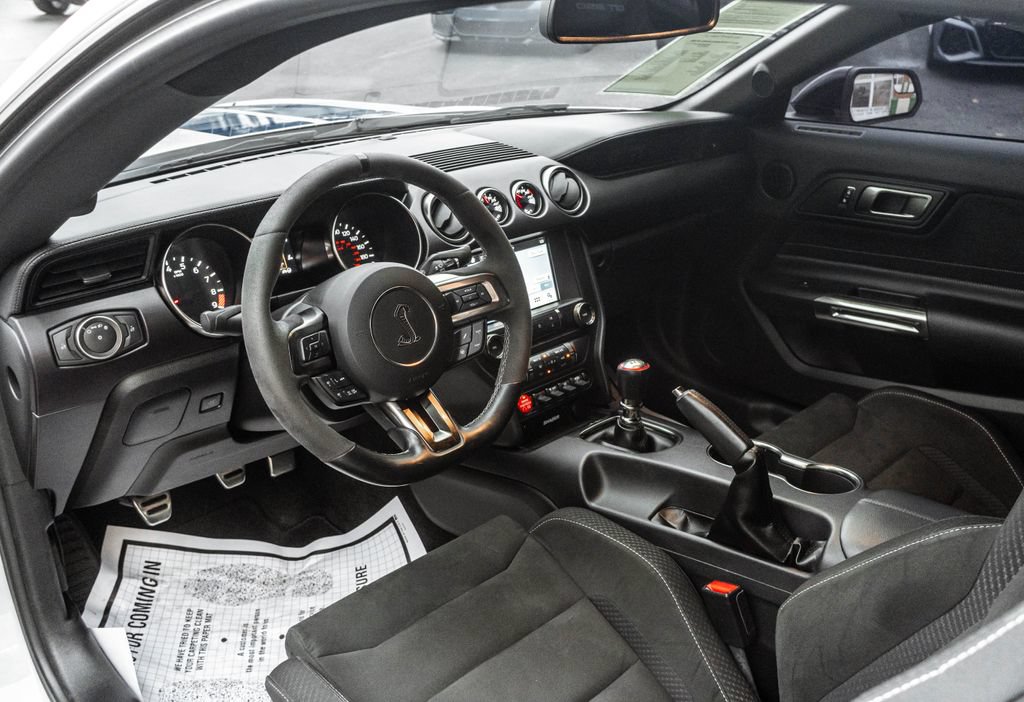 Used 2017 Ford Mustang Shelby GT350 w/ Electronics Package RWD image 9