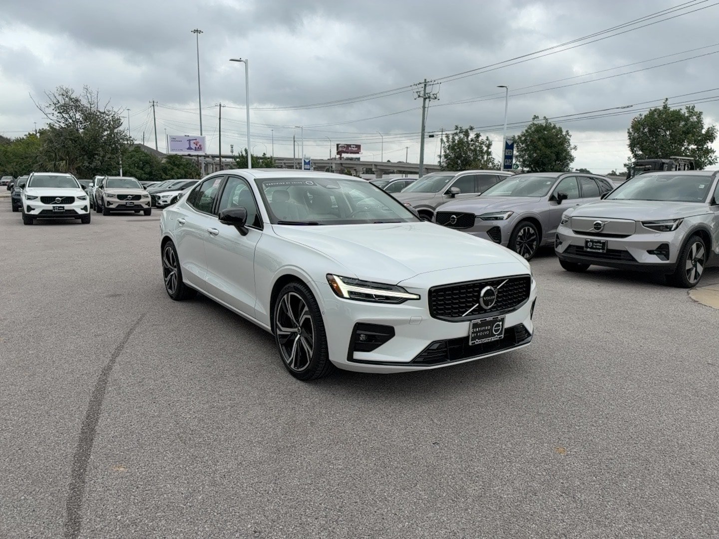 Certified 2024 Volvo S60 B5 Plus FWD image 7