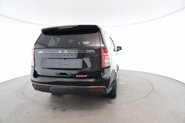 Used 2022 Chevrolet Suburban RST w/ Luxury Package image 15