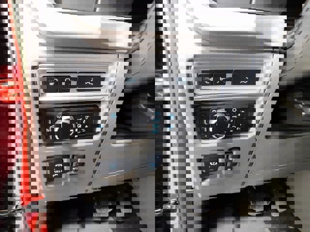 Used 2023 Ford F150 Lightning XLT image 24