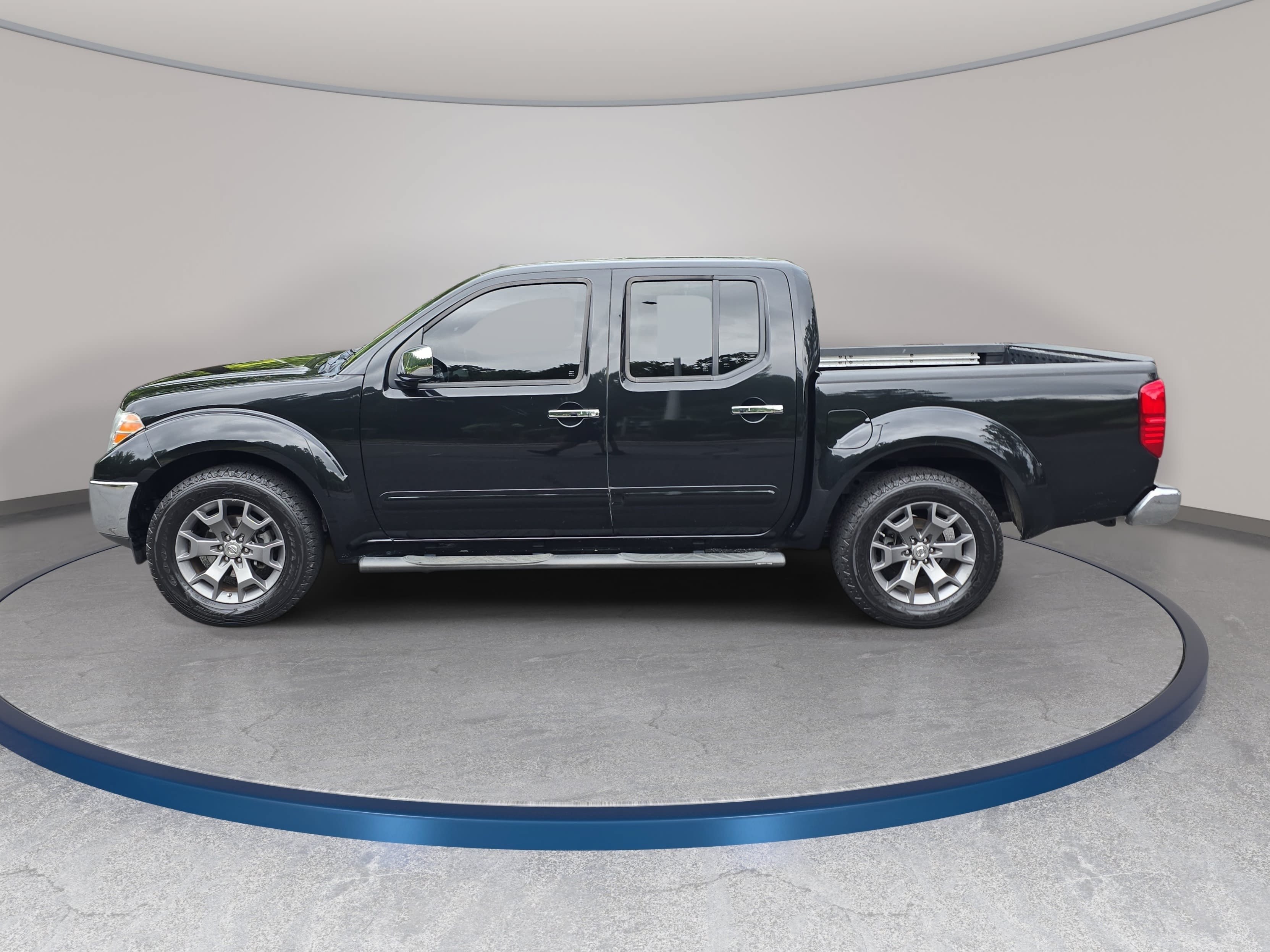 Used 2019 Nissan Frontier SL RWD image 8