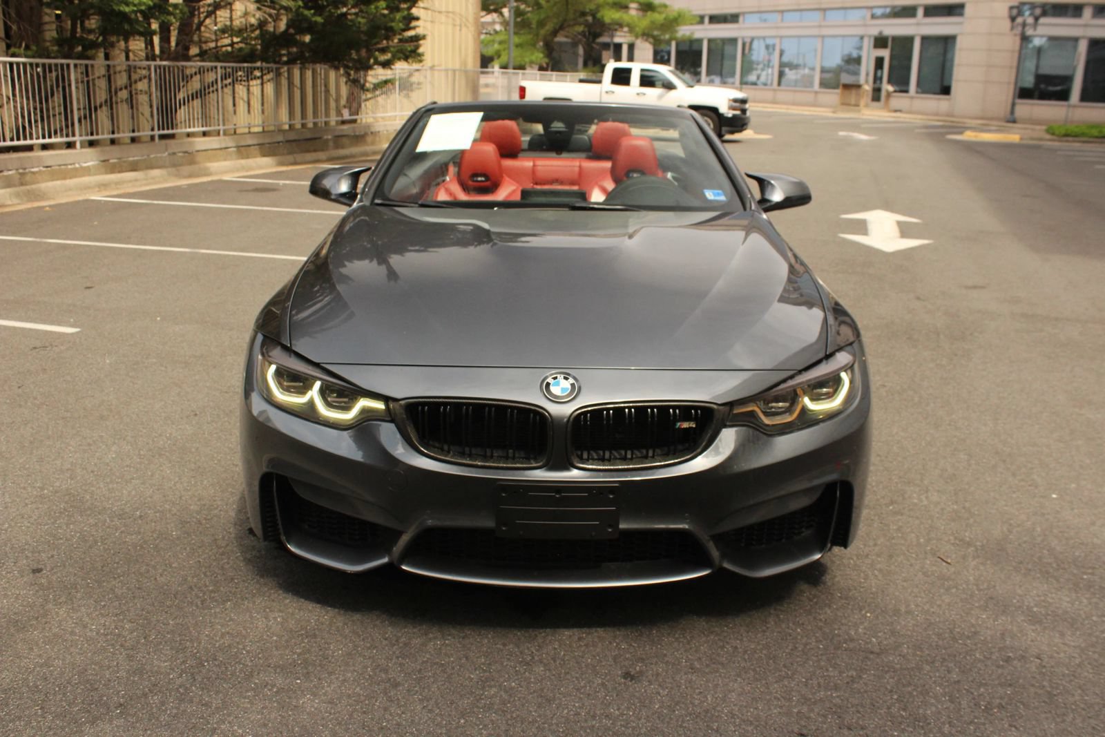 Used 2018 BMW M4 Convertible RWD image 3