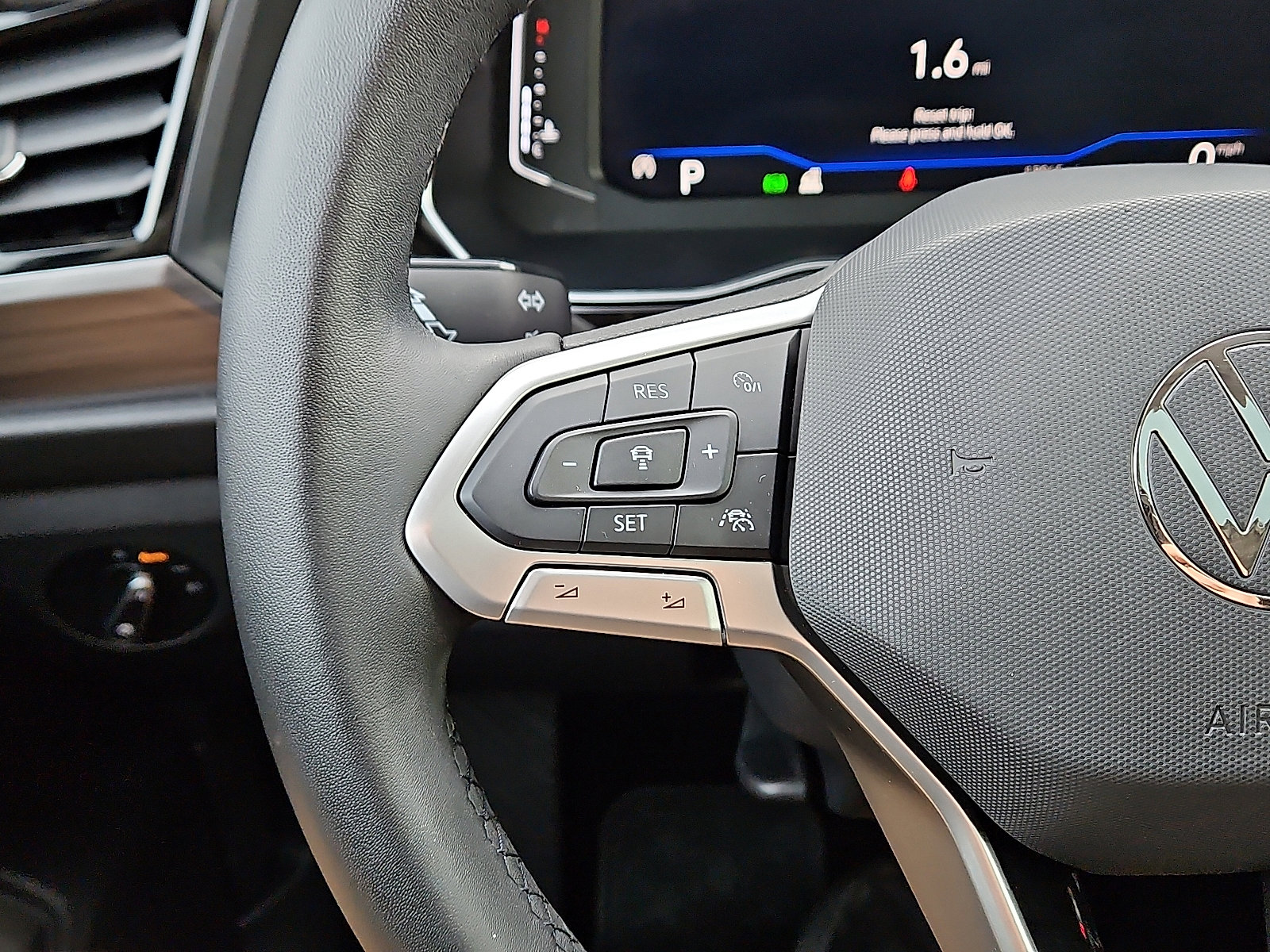 Certified 2024 Volkswagen Jetta SEL image 18