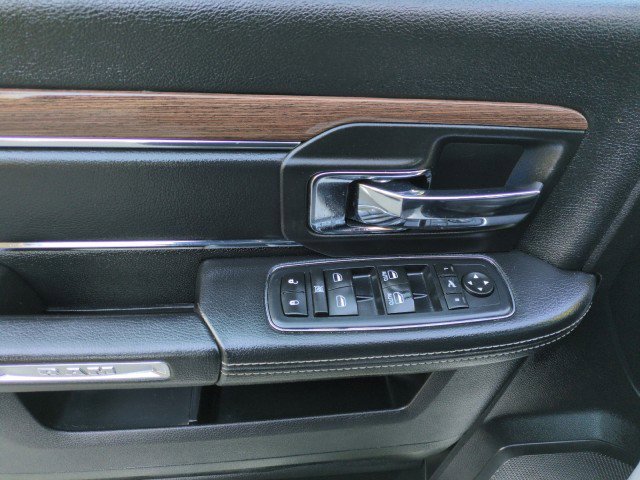Used 2017 RAM 1500 Laramie image 15