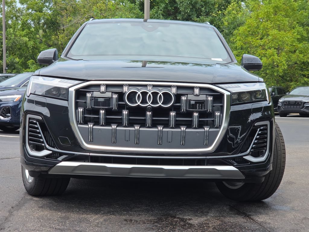 Used 2025 Audi Q7 3.0T Prestige AWD/4WD image 2