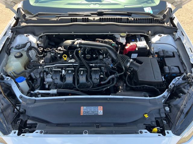 Used 2020 Ford Fusion SE image 30