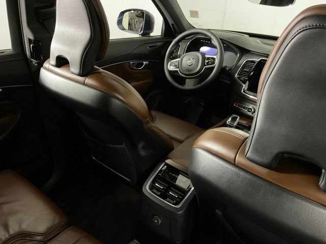 Certified 2024 Volvo XC90 T8 Ultimate AWD/4WD image 32