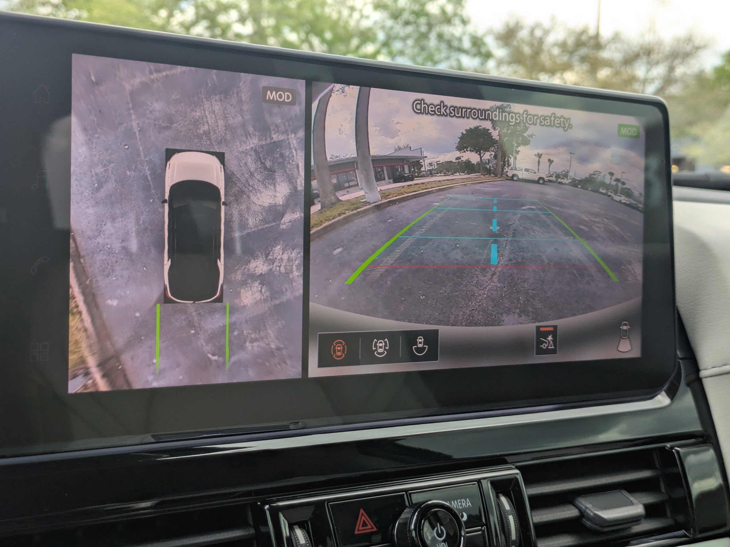 New 2026 Nissan Pathfinder SL FWD image 25