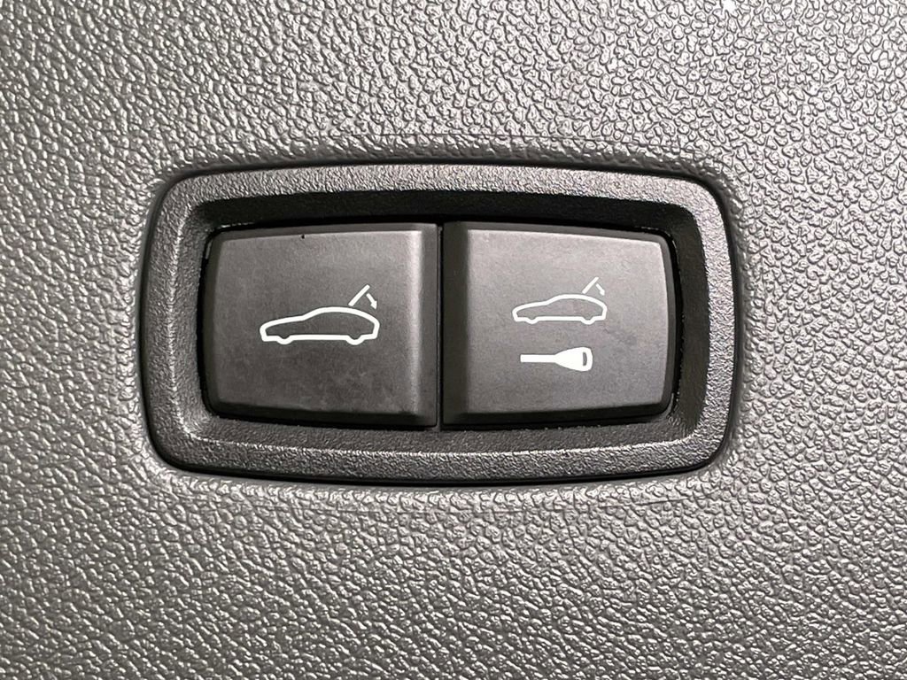 Used 2022 Porsche Cayenne image 21