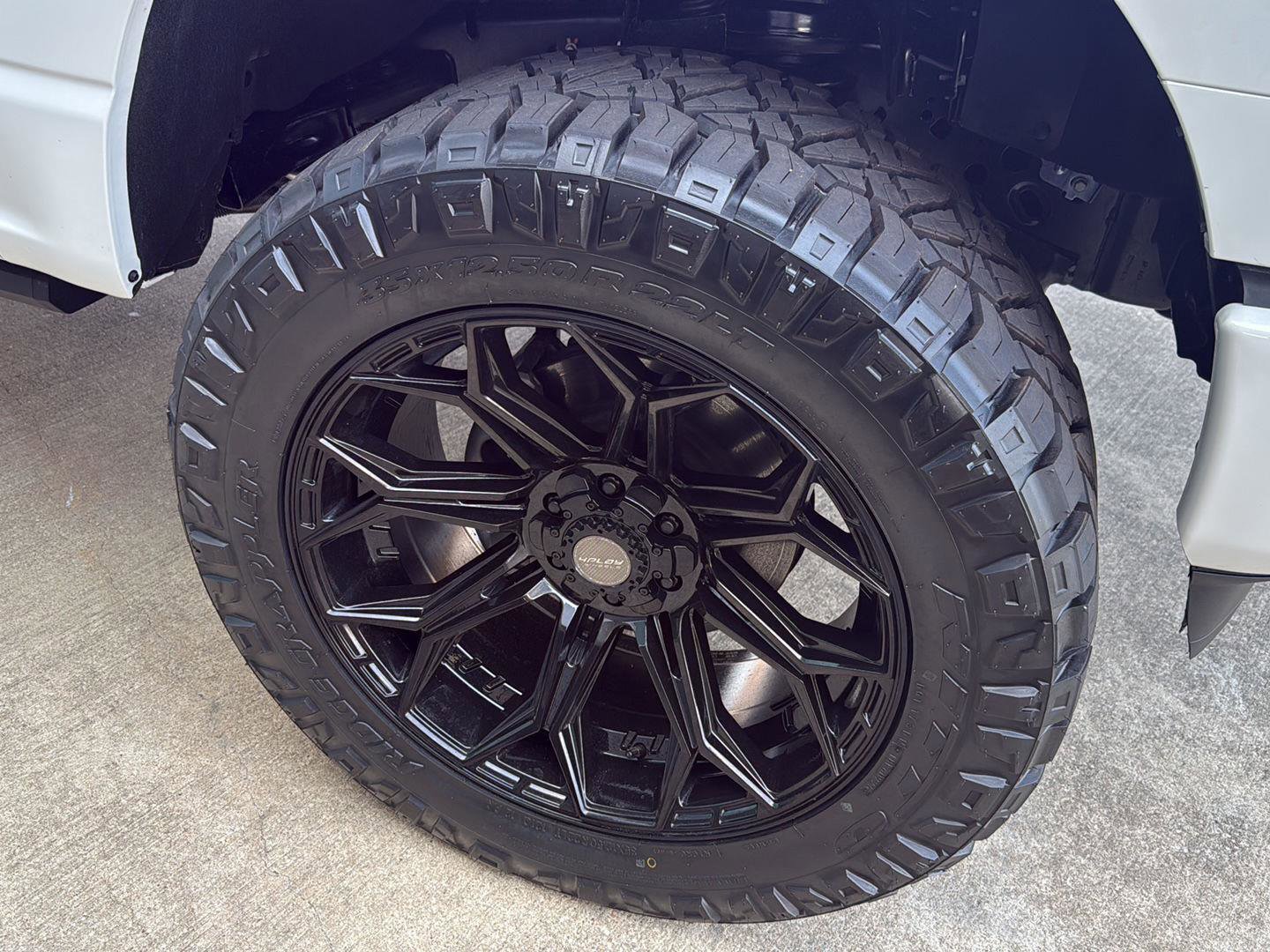 New 2025 Ford F150 Platinum w/ Equipment Group 702A High image 8