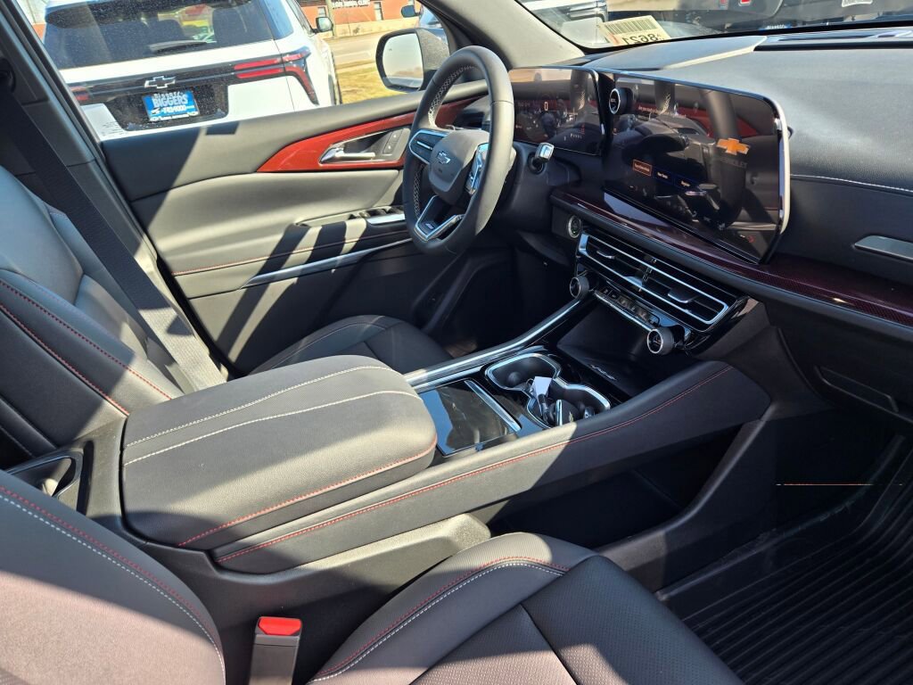New 2026 Chevrolet Traverse Z71 w/ Driver Confidence Package image 5