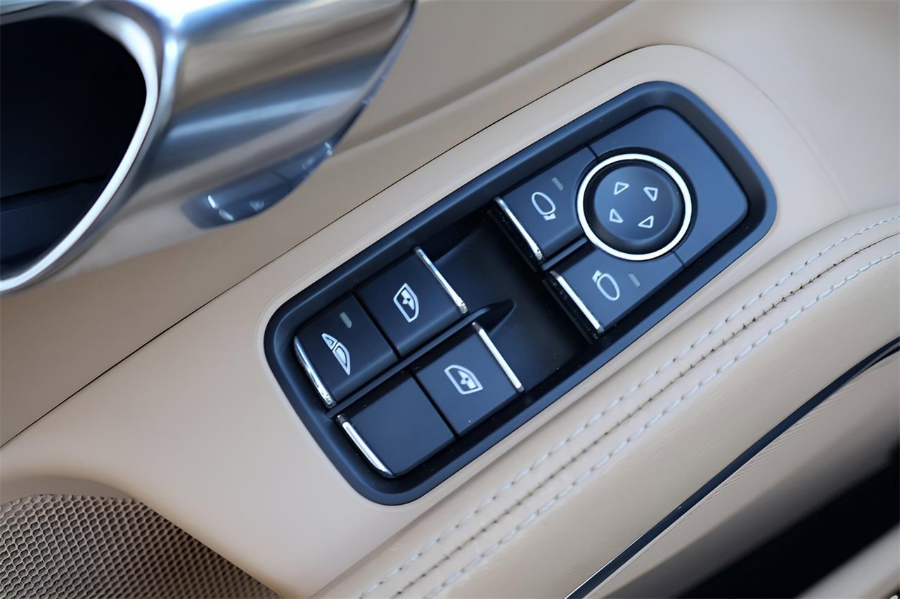 Used 2017 Porsche 911 Carrera image 23