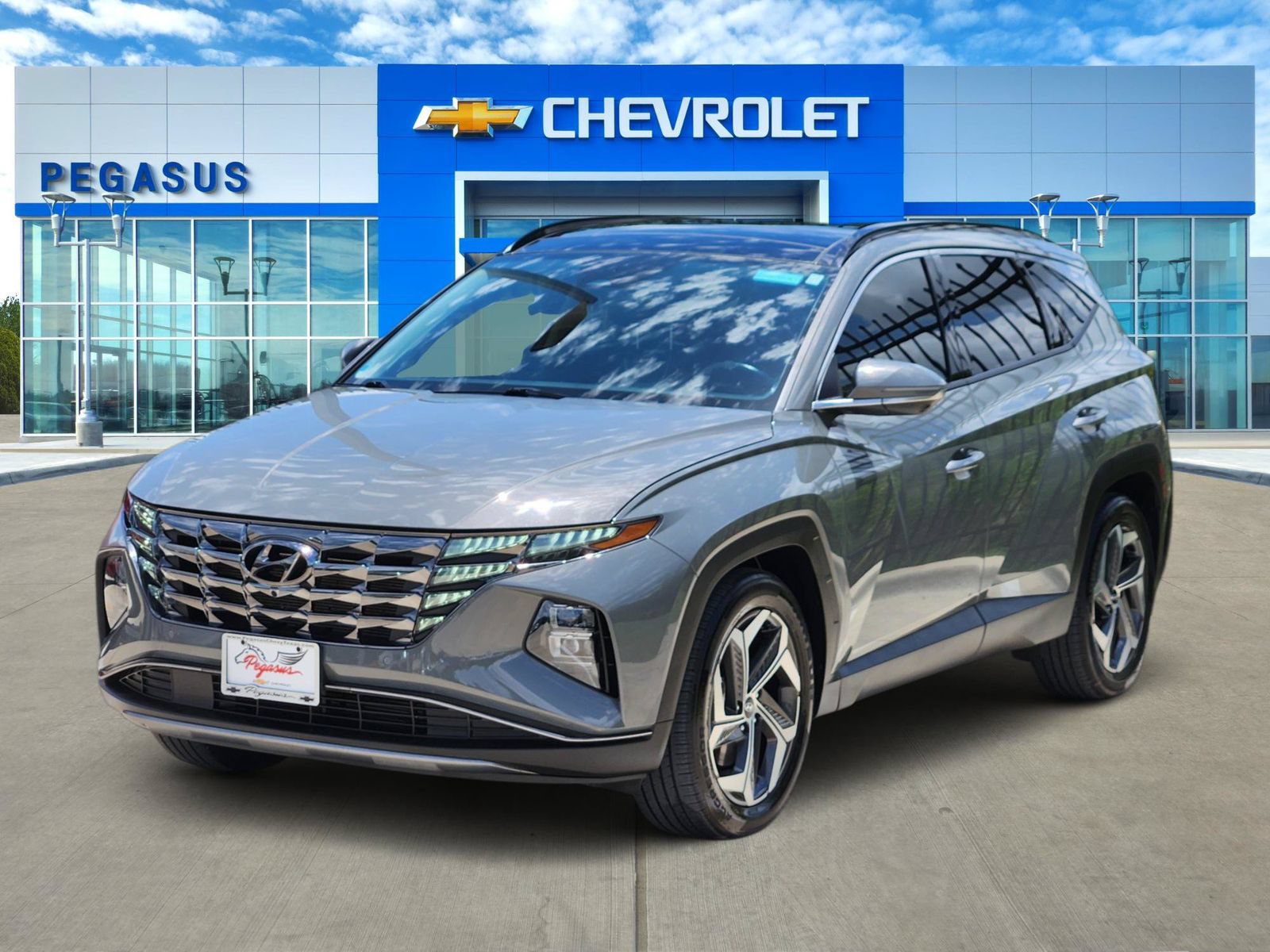 Used 2024 Hyundai Tucson Limited FWD image 2