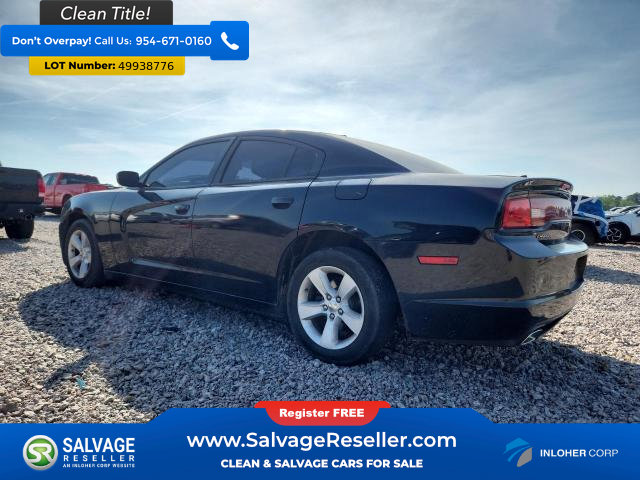Used 2012 Dodge Charger SXT RWD image 3