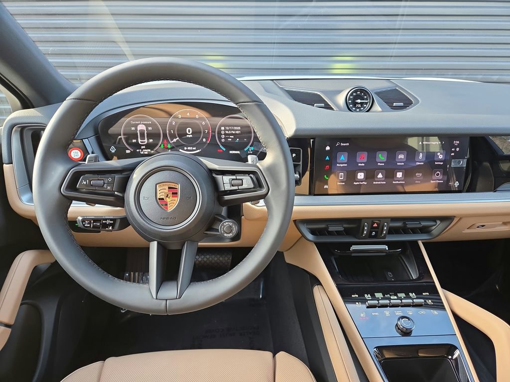 Certified 2026 Porsche Cayenne Coupe image 8