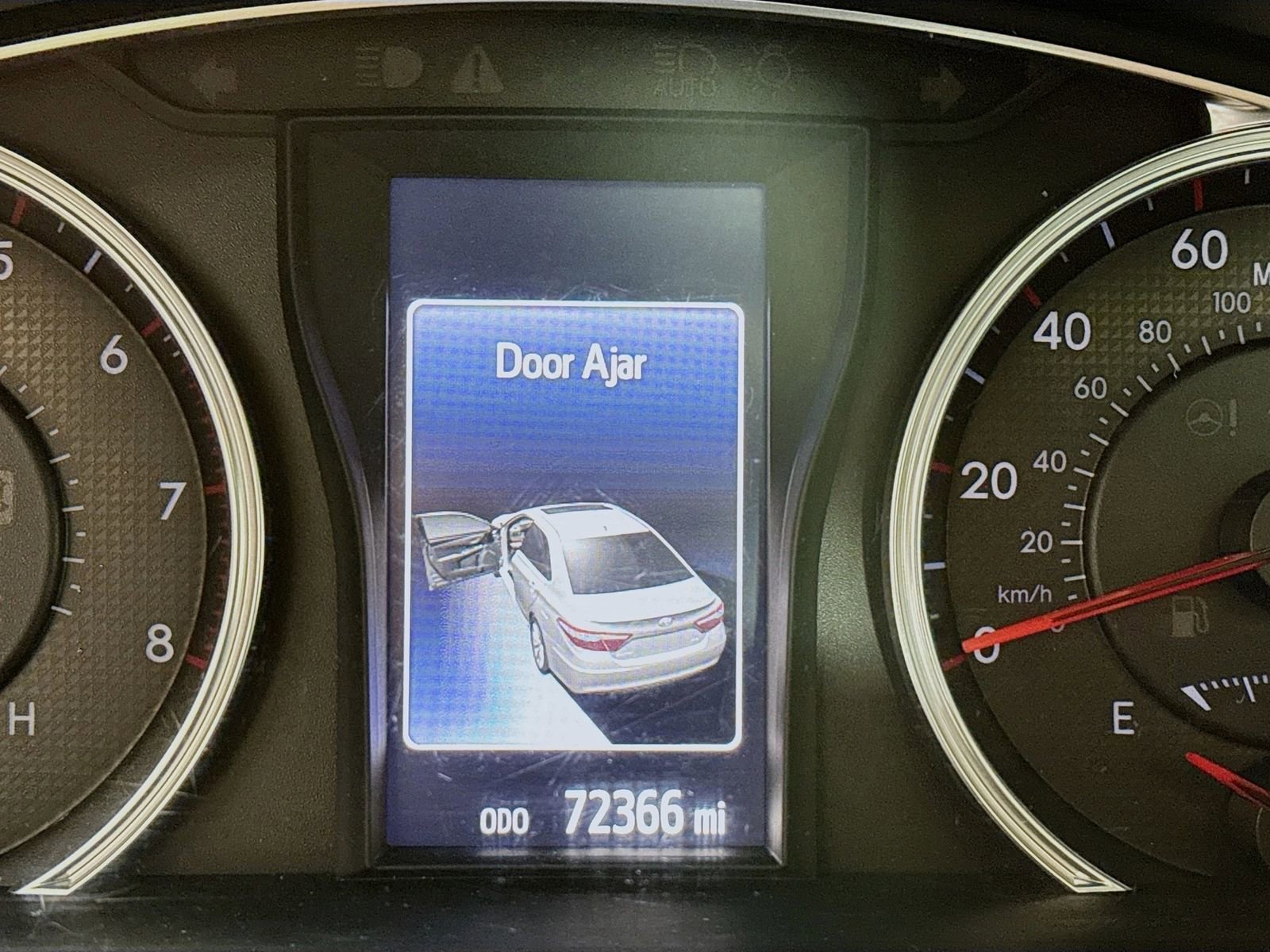 Used 2016 Toyota Camry XSE w/ Moonroof Package FWD image 12