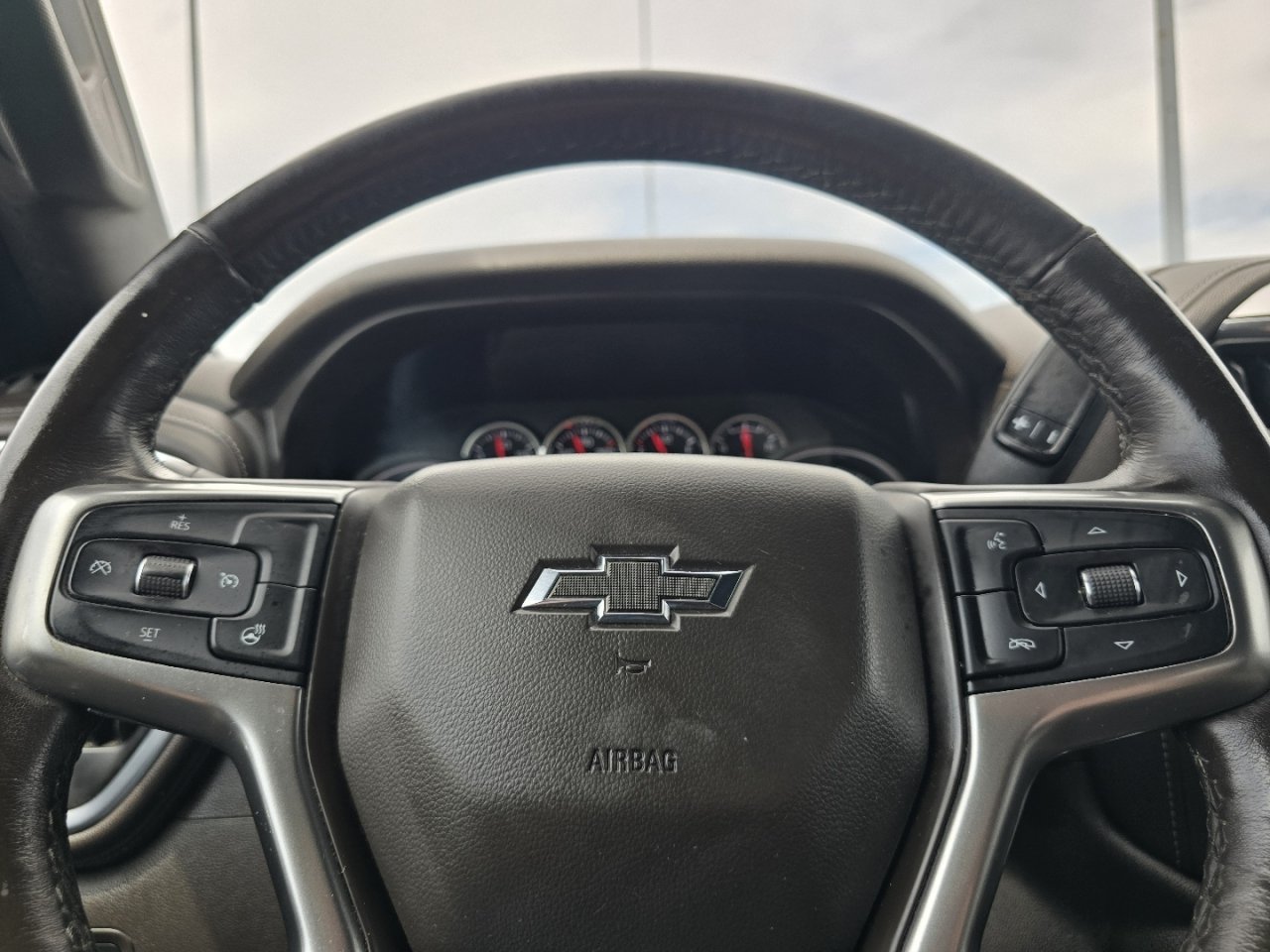 Used 2020 Chevrolet Silverado 1500 LT Trail Boss AWD/4WD image 26
