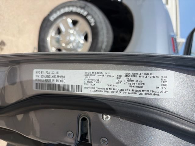 Used 2024 RAM 2500 Tradesman w/ Chrome Appearance Group AWD/4WD image 37
