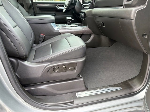 Used 2023 Chevrolet Silverado 1500 LTZ w/ LTZ Premium Package image 13