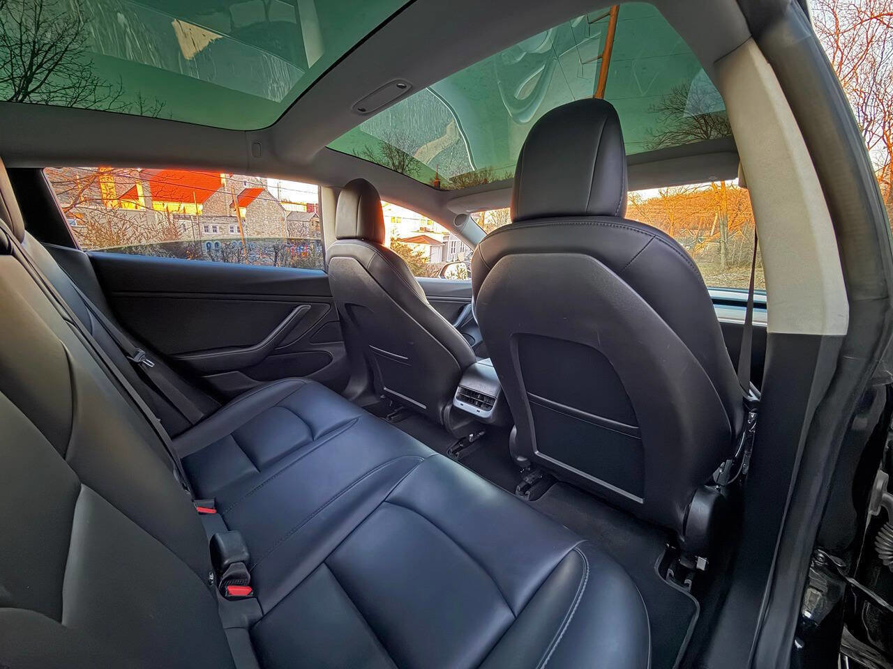 Used 2018 Tesla Model 3 Long Range image 13