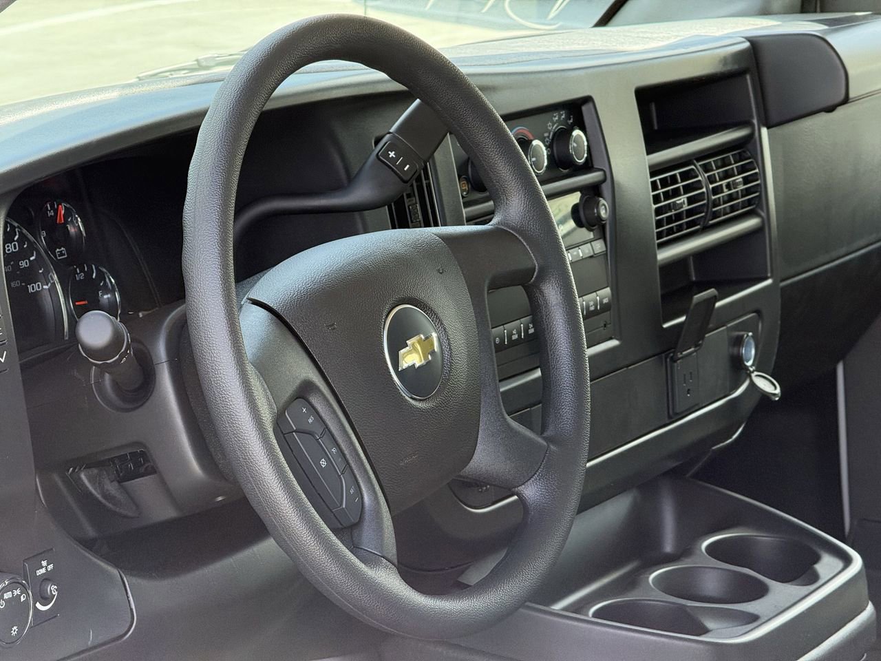 New 2026 Chevrolet Express 2500 WT w/ Driver Convenience Package image 10