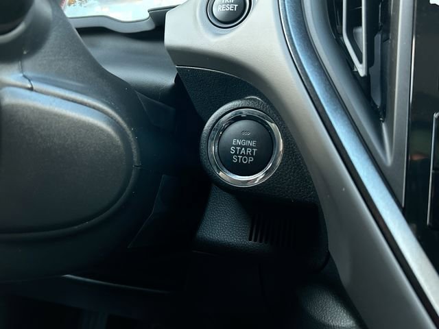 Used 2025 Subaru Crosstrek 2.5i Limited w/ Popular Package #3A image 17