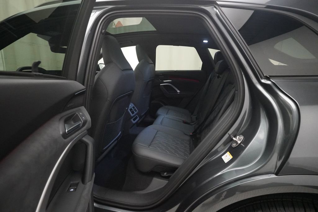 New 2025 Audi SQ5 Premium Plus image 16