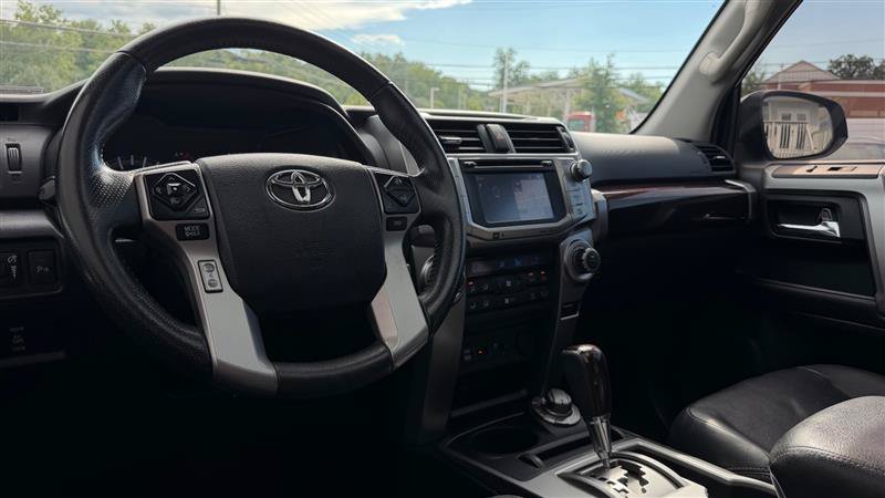 Used 2017 Toyota 4Runner Limited AWD/4WD image 24