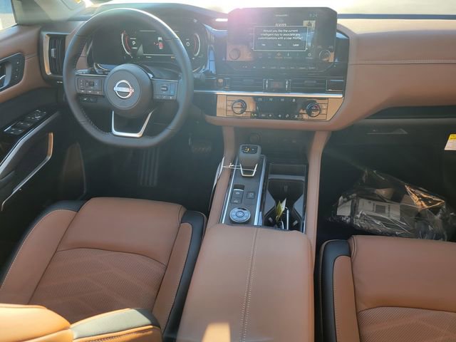 New 2025 Nissan Pathfinder Platinum w/ Black Appearance Package image 35