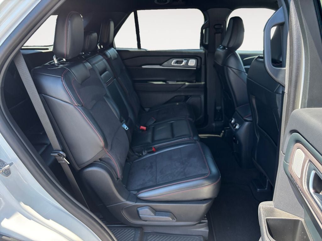 Used 2025 Ford Explorer ST AWD/4WD image 23