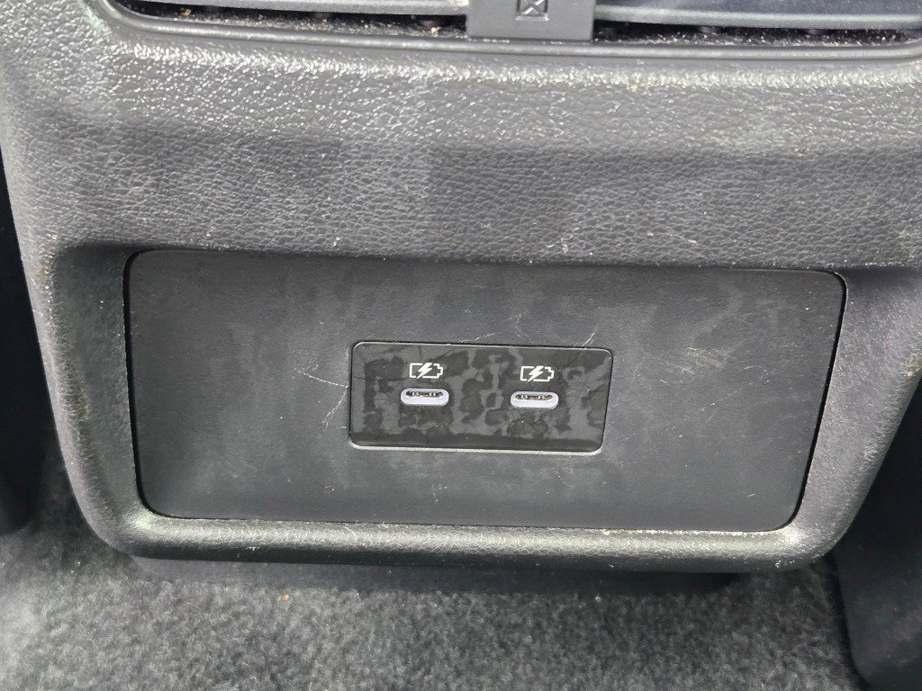 Used 2025 Nissan Rogue SV AWD/4WD image 18