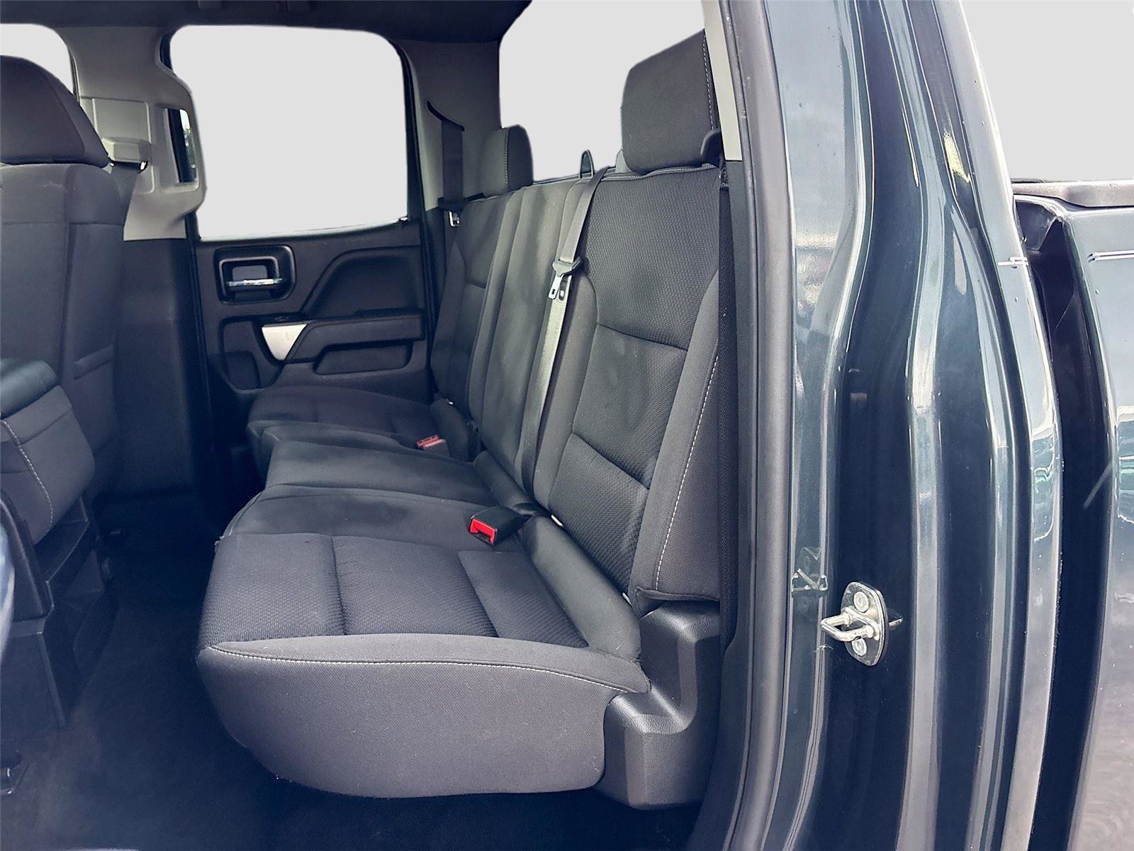Used 2018 Chevrolet Silverado 1500 LT RWD image 22