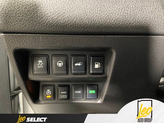 Used 2020 Nissan Rogue SV w/ Sun & Sound Touring Package AWD/4WD image 20