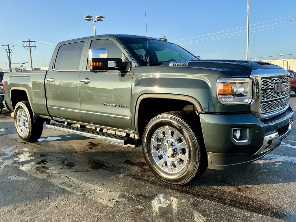 Used 2018 GMC Sierra 2500 Denali w/ Duramax Plus Package image 6