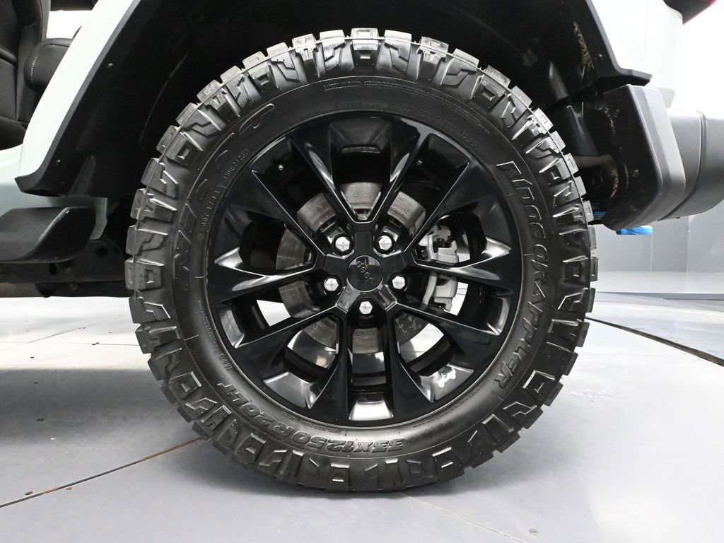 Used 2023 Jeep Wrangler Sahara 4xe w/ Cold Weather Group image 16